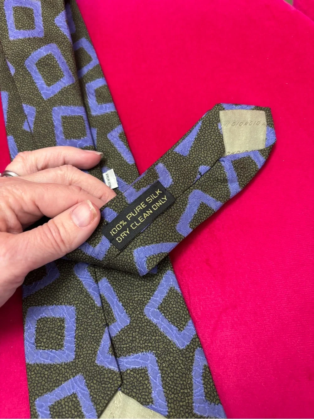 Vintage Giorgio Armani Men's purple Geometric Pattern Tie 100% silk perfect cond